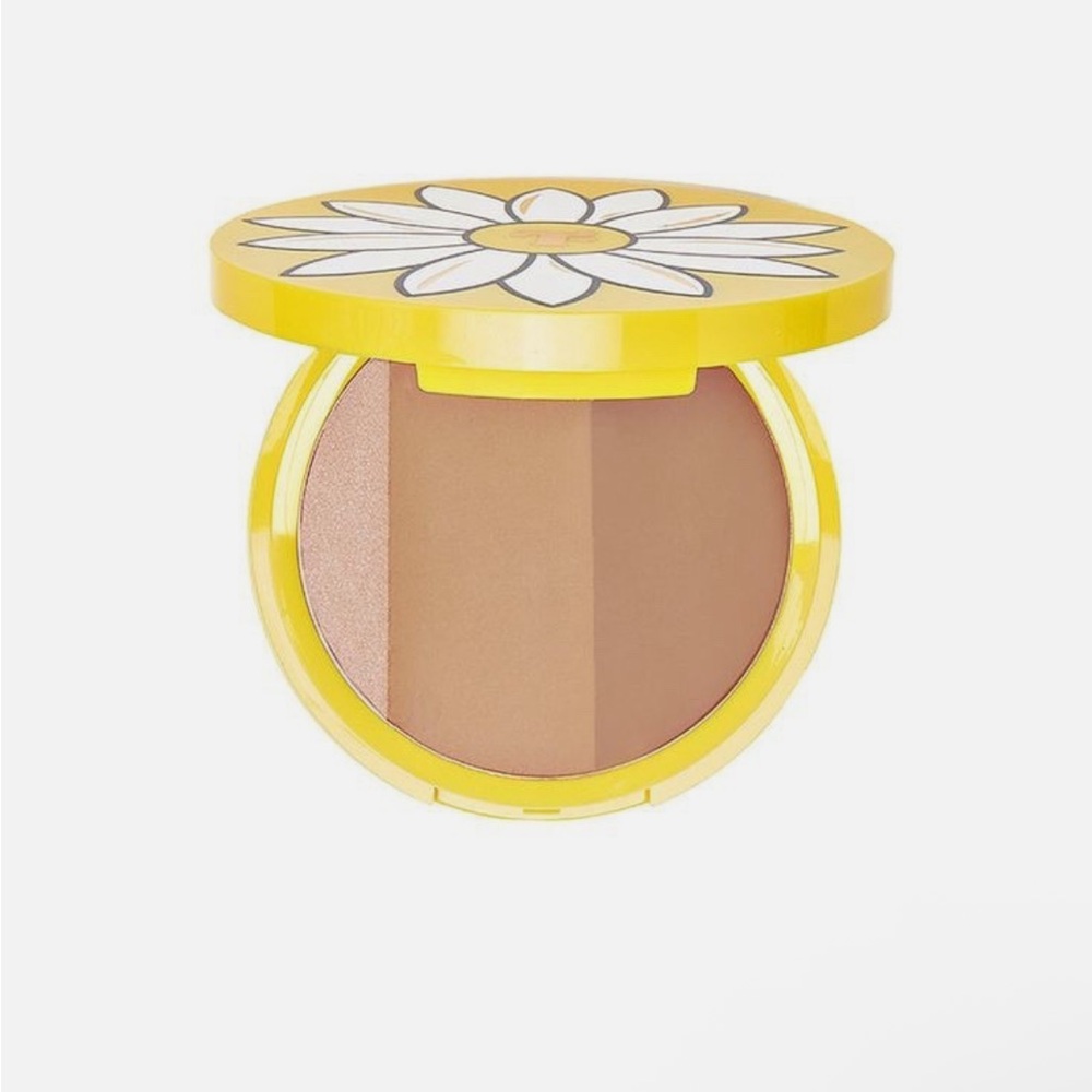 TRIXIE COSMETICS FLOWER POWER BRONZER - Peace out Poppy
